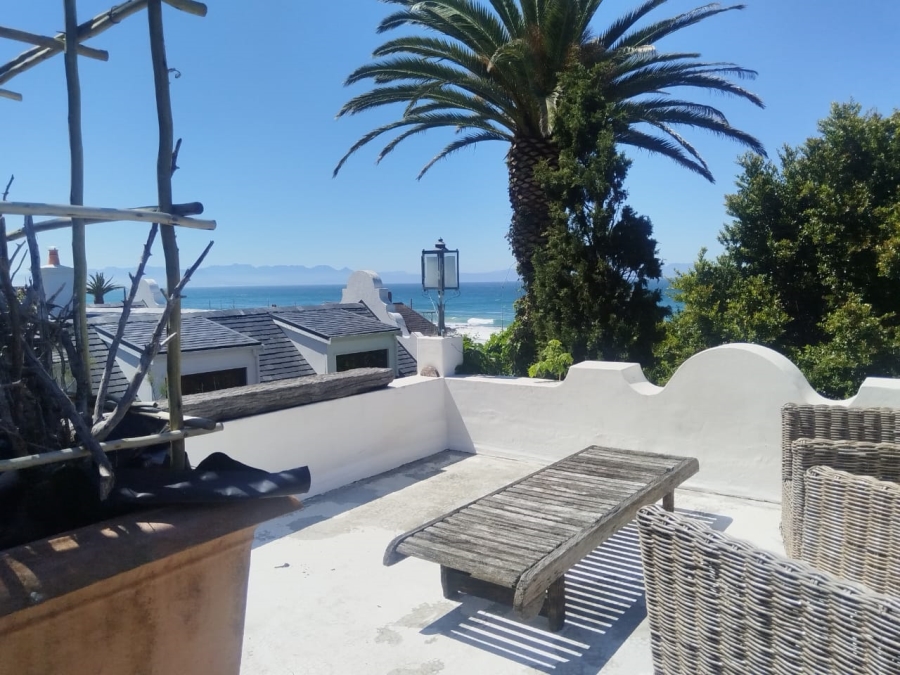 To Let 3 Bedroom Property for Rent in St James Western Cape